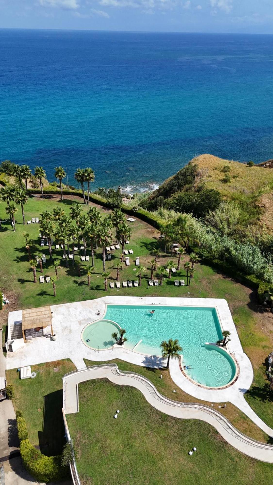 Infinity Resort Tropea Parghelia Exterior photo